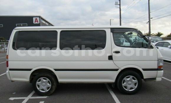 Sayi Na hannu Toyota Hiace White Mota in Butha–Buthe a Thaba-Tseka Sayi Na hannu Toyota Hiace White Mota in Butha–Buthe a Thaba-Tseka