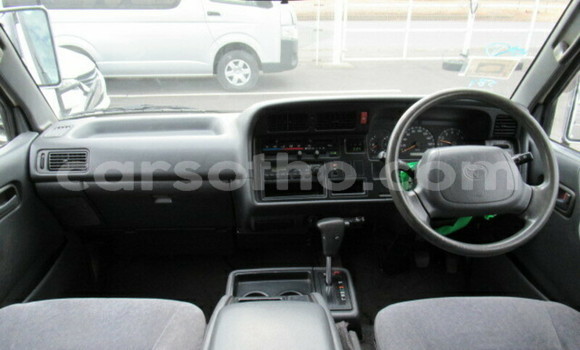 Sayi Na hannu Toyota Hiace White Mota in Butha–Buthe a Thaba-Tseka Sayi Na hannu Toyota Hiace White Mota in Butha–Buthe a Thaba-Tseka