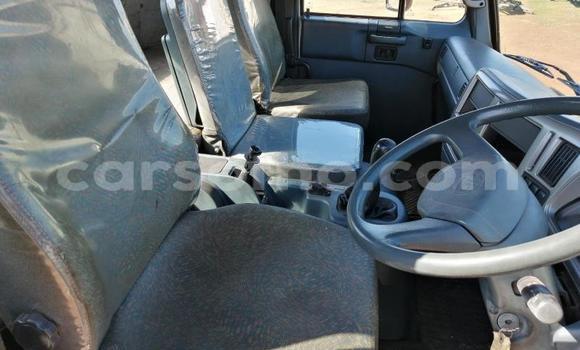 Acheter Occasion Utilitaire Nissan UD Blanc à Butha–Buthe, Thaba-Tseka Acheter Occasion Utilitaire Nissan UD Blanc à Butha–Buthe, Thaba-Tseka