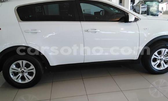 Sayi Na hannu Kia Sportage White Mota in Maseru a Maseru Sayi Na hannu Kia Sportage White Mota in Maseru a Maseru