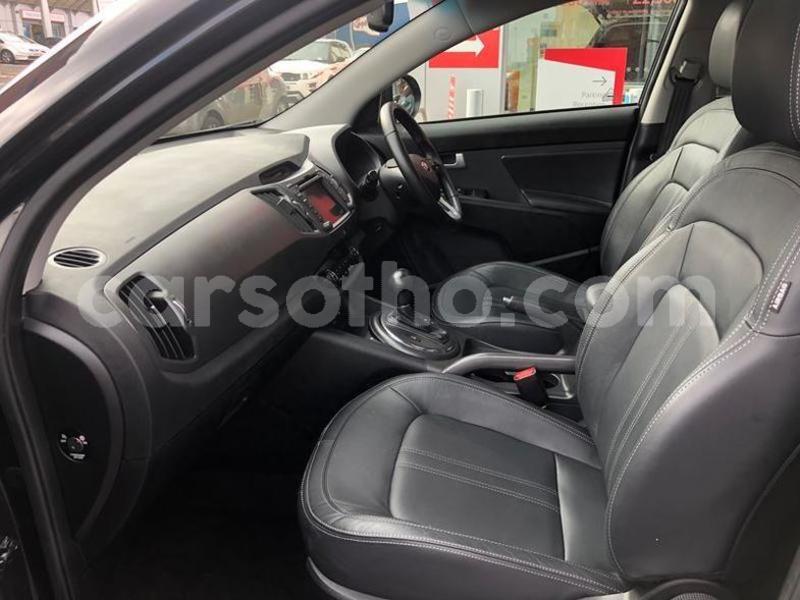 Big with watermark 2013 kia sportage10