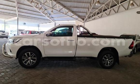 Acheter Occasion Voiture Toyota Hilux Blanc à Maseru, Maseru Acheter Occasion Voiture Toyota Hilux Blanc à Maseru, Maseru