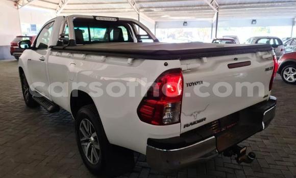 Acheter Occasion Voiture Toyota Hilux Blanc à Maseru, Maseru Acheter Occasion Voiture Toyota Hilux Blanc à Maseru, Maseru