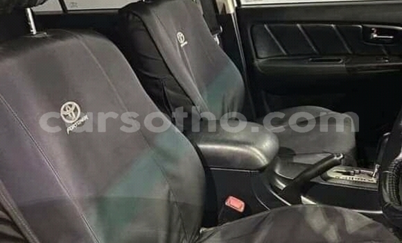 اشتري مستعمل Toyota Fortuner White سيارة في Maseru في Maseru اشتري مستعمل Toyota Fortuner White سيارة في Maseru في Maseru