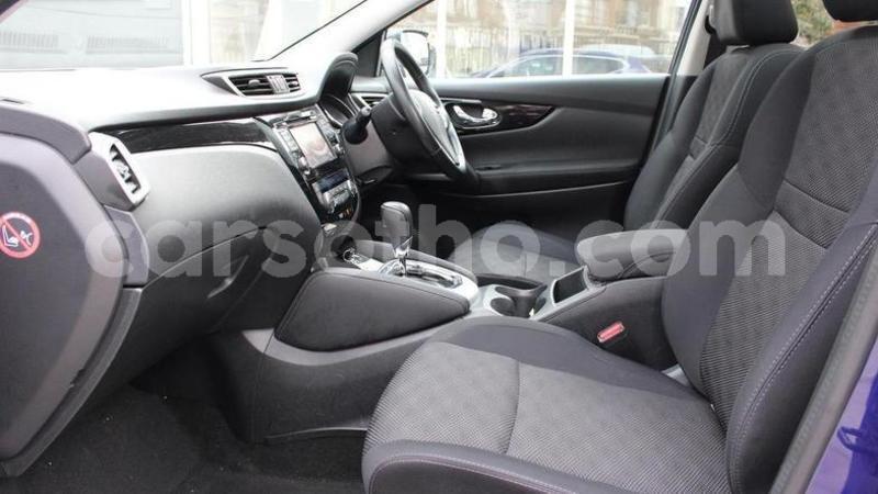 Big with watermark 2015nissanqashqai 3