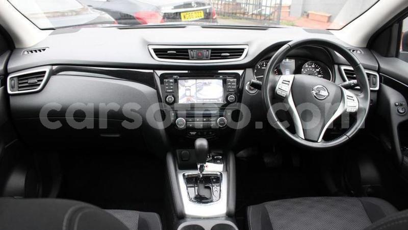 Big with watermark 2015nissanqashqai 4