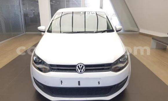 اشتري مستعمل Volkswagen Polo White سيارة في Maseru في Maseru اشتري مستعمل Volkswagen Polo White سيارة في Maseru في Maseru