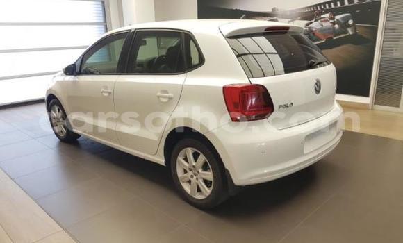 اشتري مستعمل Volkswagen Polo White سيارة في Maseru في Maseru اشتري مستعمل Volkswagen Polo White سيارة في Maseru في Maseru