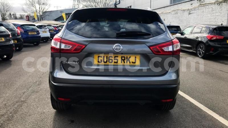 Big with watermark 2015nissanqashqai. 5