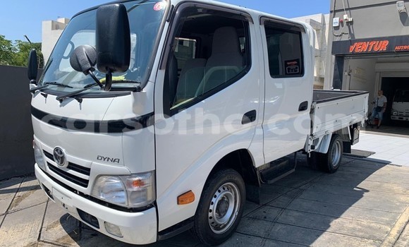 اشتري مستعمل Toyota Dyna White شاحنة في Maseru في Maseru اشتري مستعمل Toyota Dyna White شاحنة في Maseru في Maseru