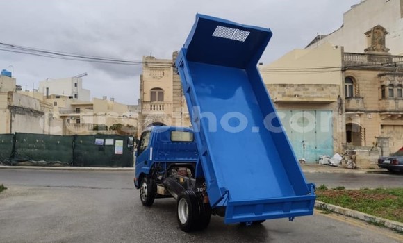 اشتري مستعمل Toyota Dyna Blue شاحنة في Maseru في Maseru اشتري مستعمل Toyota Dyna Blue شاحنة في Maseru في Maseru