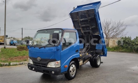 اشتري مستعمل Toyota Dyna Blue شاحنة في Maseru في Maseru اشتري مستعمل Toyota Dyna Blue شاحنة في Maseru في Maseru