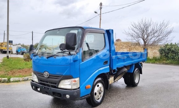 اشتري مستعمل Toyota Dyna Blue شاحنة في Maseru في Maseru اشتري مستعمل Toyota Dyna Blue شاحنة في Maseru في Maseru
