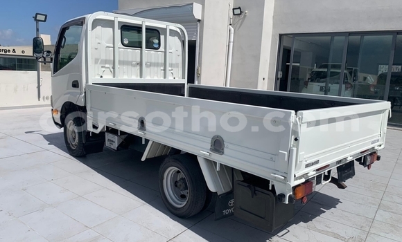 Sayi Na hannu Toyota Dyna White Babbar mota in Maseru a Maseru Sayi Na hannu Toyota Dyna White Babbar mota in Maseru a Maseru
