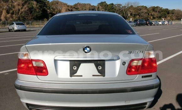 اشتري مستعمل BMW 3–Series Silver سيارة في Maseru في Maseru اشتري مستعمل BMW 3–Series Silver سيارة في Maseru في Maseru