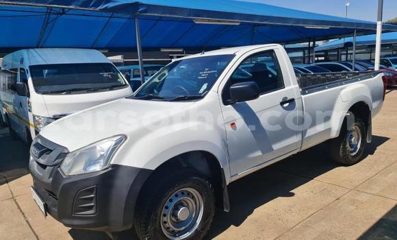 Acheter Occasion Voiture Isuzu KB Blanc à Maseru, Maseru Acheter Occasion Voiture Isuzu KB Blanc à Maseru, Maseru