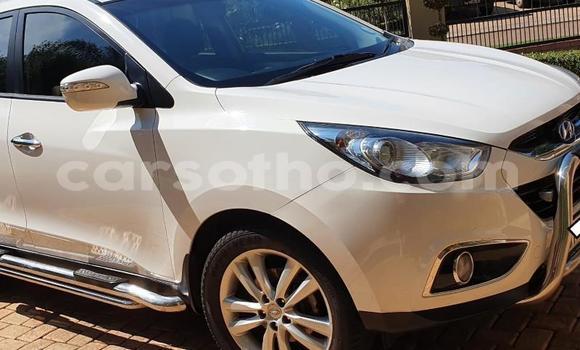 Sayi Na hannu Hyundai ix35 White Mota in Maseru a Maseru Sayi Na hannu Hyundai ix35 White Mota in Maseru a Maseru