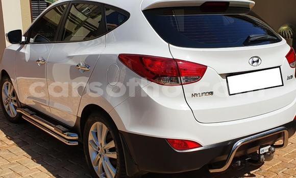 Sayi Na hannu Hyundai ix35 White Mota in Maseru a Maseru Sayi Na hannu Hyundai ix35 White Mota in Maseru a Maseru