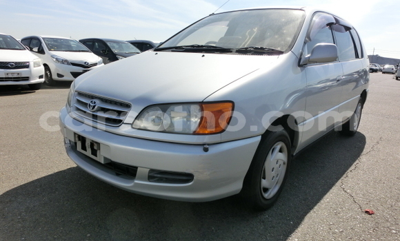 اشتري مستعمل Toyota Ipsum Silver سيارة في Maseru في Maseru اشتري مستعمل Toyota Ipsum Silver سيارة في Maseru في Maseru