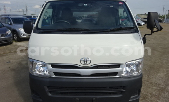 اشتري مستعمل Toyota Hiace White سيارة في Maseru في Maseru اشتري مستعمل Toyota Hiace White سيارة في Maseru في Maseru
