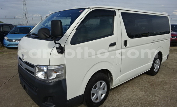 اشتري مستعمل Toyota Hiace White سيارة في Maseru في Maseru اشتري مستعمل Toyota Hiace White سيارة في Maseru في Maseru