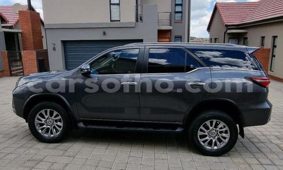 Buy Used Toyota Fortuner Silver Car in Maseru in Maseru Buy Used Toyota Fortuner Silver Car in Maseru in Maseru