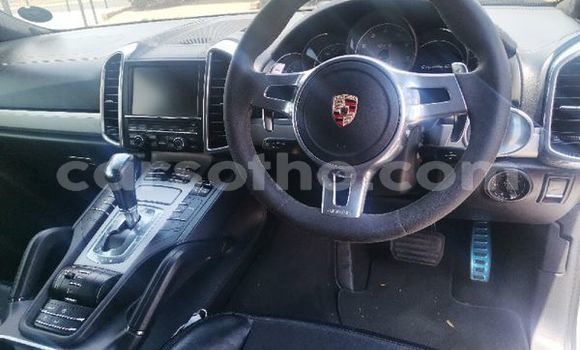 Buy Used Porsche Cayenne Silver Car in Maseru in Maseru Buy Used Porsche Cayenne Silver Car in Maseru in Maseru