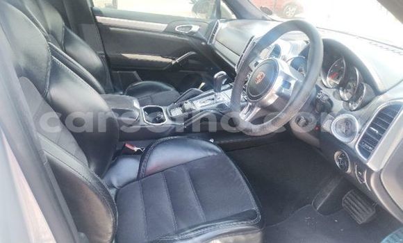 Buy Used Porsche Cayenne Silver Car in Maseru in Maseru Buy Used Porsche Cayenne Silver Car in Maseru in Maseru