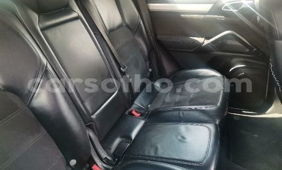 Buy Used Porsche Cayenne Silver Car in Maseru in Maseru Buy Used Porsche Cayenne Silver Car in Maseru in Maseru