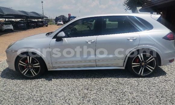 Buy Used Porsche Cayenne Silver Car in Maseru in Maseru Buy Used Porsche Cayenne Silver Car in Maseru in Maseru