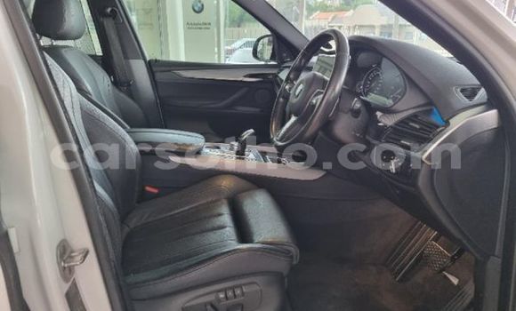 Acheter Occasion Voiture BMW X5 M Blanc à Maseru, Maseru Acheter Occasion Voiture BMW X5 M Blanc à Maseru, Maseru