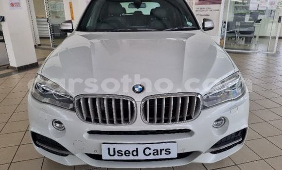 Acheter Occasion Voiture BMW X5 M Blanc à Maseru, Maseru Acheter Occasion Voiture BMW X5 M Blanc à Maseru, Maseru