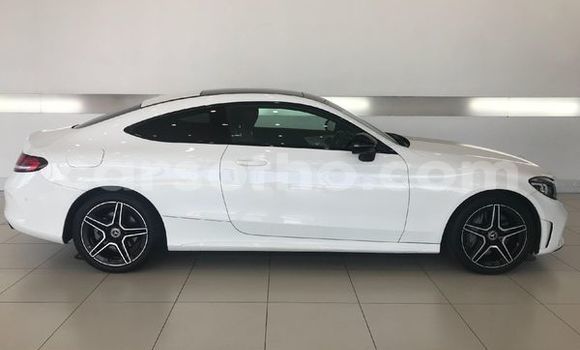 اشتري مستعمل Mercedes-Benz 300–Series White سيارة في Maseru في Maseru اشتري مستعمل Mercedes-Benz 300–Series White سيارة في Maseru في Maseru