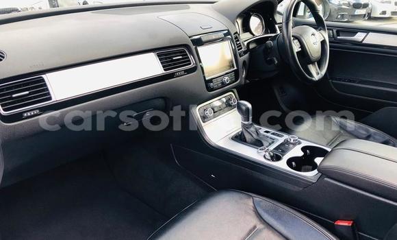 Sayi Na hannu Volkswagen Touareg White Mota in Mohale's Hoek a Mohale's Hoek Sayi Na hannu Volkswagen Touareg White Mota in Mohale's Hoek a Mohale's Hoek