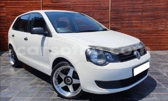 Buy Used Volkswagen Polo White Car in Hlotse in Leribe Buy Used Volkswagen Polo White Car in Hlotse in Leribe