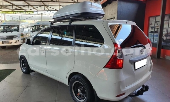 Acheter Occasion Voiture Toyota Avanza Blanc à Butha Buthe, Butha-Buthe Acheter Occasion Voiture Toyota Avanza Blanc à Butha Buthe, Butha-Buthe