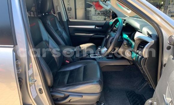 Buy Used Toyota Hilux Silver Car in Maseru in Maseru Buy Used Toyota Hilux Silver Car in Maseru in Maseru