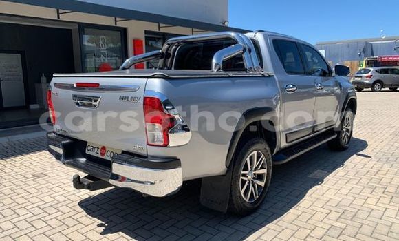 Buy Used Toyota Hilux Silver Car in Maseru in Maseru Buy Used Toyota Hilux Silver Car in Maseru in Maseru