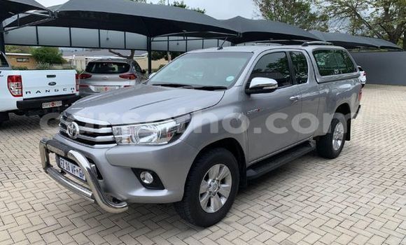 Buy Used Toyota Hilux Silver Car in Maseru in Maseru Buy Used Toyota Hilux Silver Car in Maseru in Maseru
