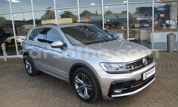 اشتري مستعمل Volkswagen Tiguan Silver سيارة في Maseru في Maseru اشتري مستعمل Volkswagen Tiguan Silver سيارة في Maseru في Maseru