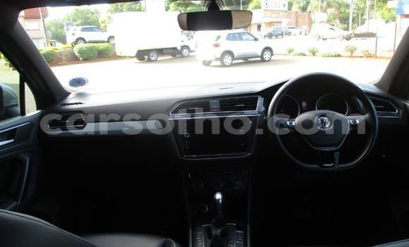 اشتري مستعمل Volkswagen Tiguan Silver سيارة في Maseru في Maseru اشتري مستعمل Volkswagen Tiguan Silver سيارة في Maseru في Maseru