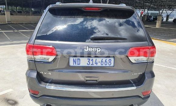 Sayi Na hannu Jeep Grand Cherokee Other Mota in Maseru a Maseru Sayi Na hannu Jeep Grand Cherokee Other Mota in Maseru a Maseru