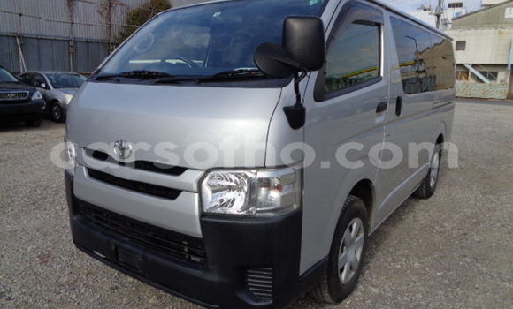 اشتري مستعمل Toyota Hiace Silver سيارة في Maseru في Maseru اشتري مستعمل Toyota Hiace Silver سيارة في Maseru في Maseru