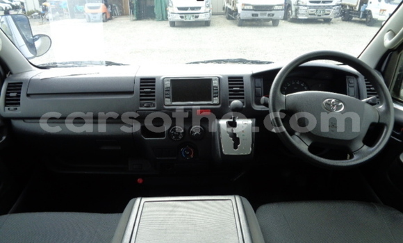 اشتري مستعمل Toyota Hiace Silver سيارة في Maseru في Maseru اشتري مستعمل Toyota Hiace Silver سيارة في Maseru في Maseru