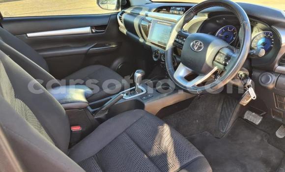 Acheter Occasion Voiture Toyota Hilux Blanc à Maseru, Maseru Acheter Occasion Voiture Toyota Hilux Blanc à Maseru, Maseru