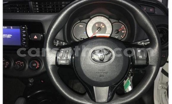 اشتري Imported Toyota Vitz White سيارة في Butha–Buthe في Thaba-Tseka اشتري Imported Toyota Vitz White سيارة في Butha–Buthe في Thaba-Tseka