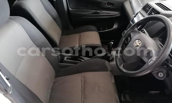 Sayi Na hannu Toyota Avanza White Mota in Thaba–Tseka a Mafeteng Sayi Na hannu Toyota Avanza White Mota in Thaba–Tseka a Mafeteng