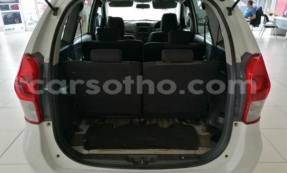 Sayi Na hannu Toyota Avanza White Mota in Thaba–Tseka a Mafeteng Sayi Na hannu Toyota Avanza White Mota in Thaba–Tseka a Mafeteng