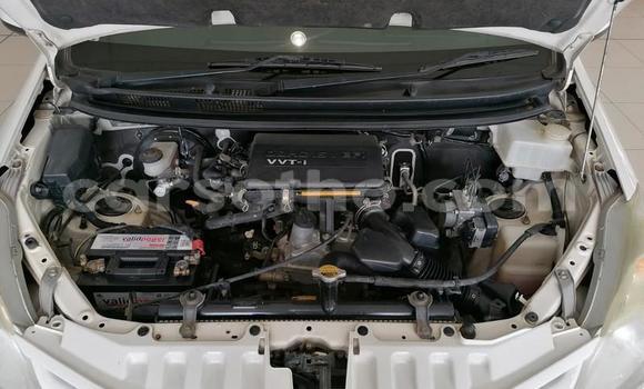 Sayi Na hannu Toyota Avanza White Mota in Thaba–Tseka a Mafeteng Sayi Na hannu Toyota Avanza White Mota in Thaba–Tseka a Mafeteng