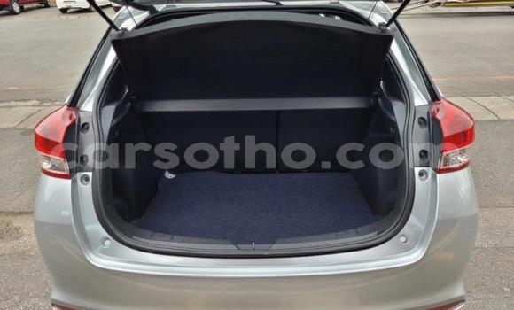 Acheter Occasion Voiture Toyota Yaris Gris à Maputsoe, Leribe Acheter Occasion Voiture Toyota Yaris Gris à Maputsoe, Leribe
